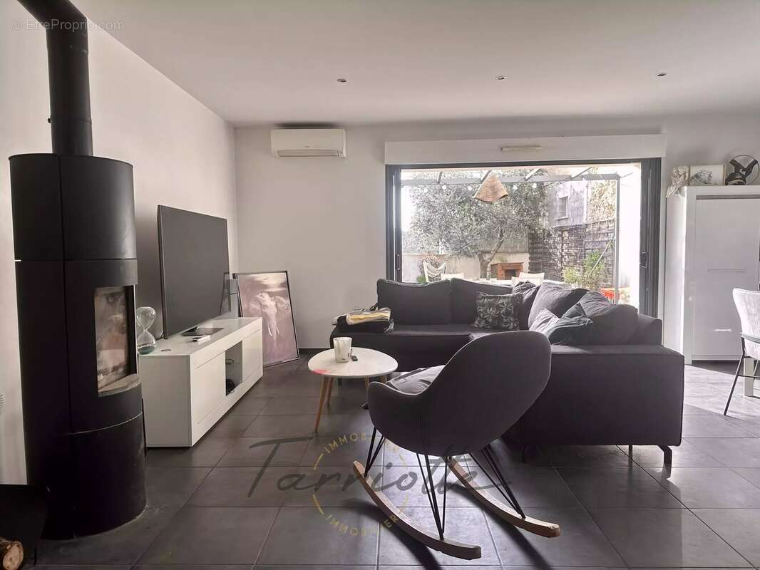 Maison à MALATAVERNE