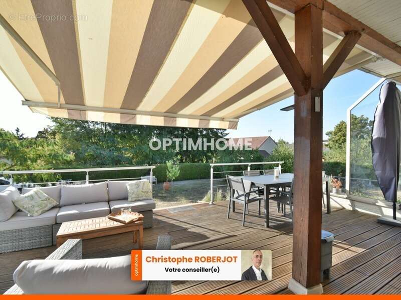 Maison à CHAMPFORGEUIL