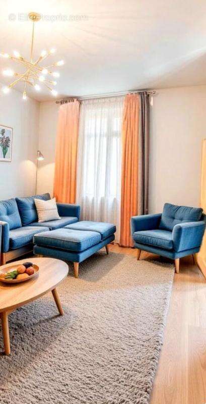 Maison à LA TOUR-DU-PIN