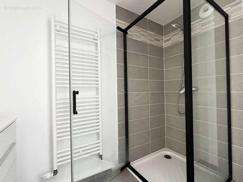 Appartement 86 m² à Saint-Cyr-L'ecole  - photo 11