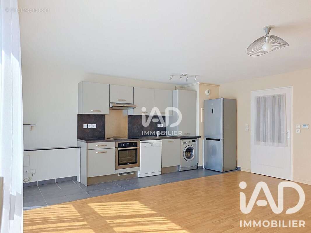 Appartement 66 m² à Templemars  - photo 2