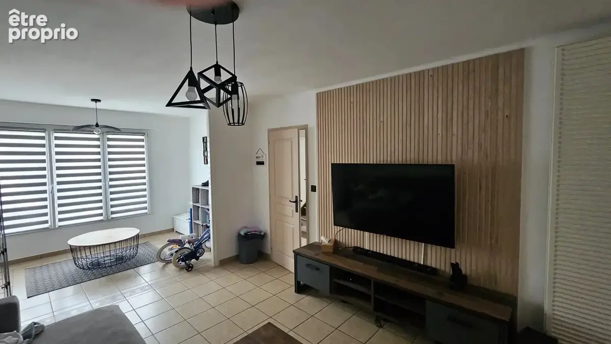 Maison 6 pièces 122 m² à vendre à Neuville-En-Ferrain (59960) - photo 2