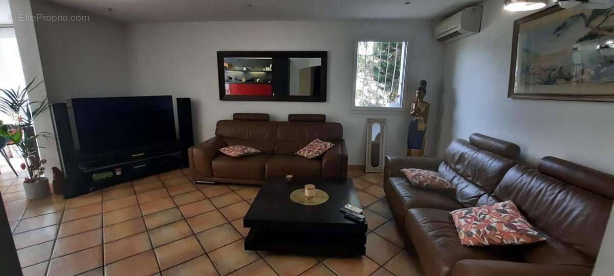Appartement à MARSEILLE-9E