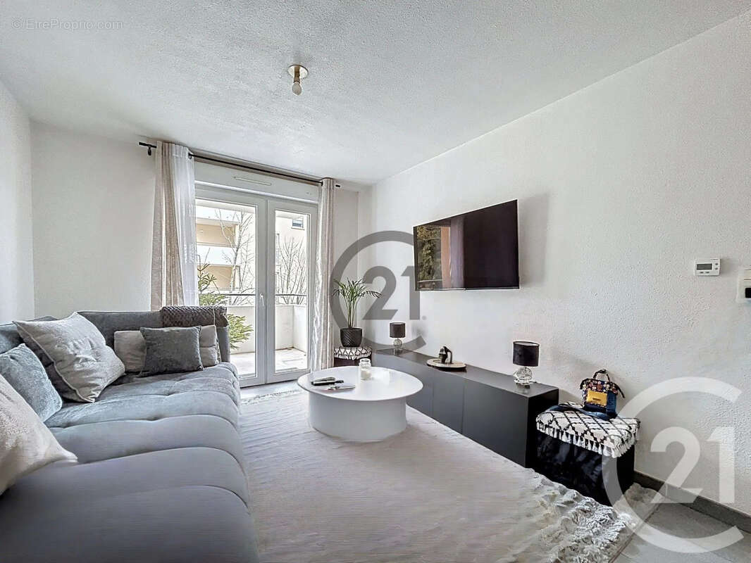 Appartement 43 m² à Sainte-Savine  - photo 2