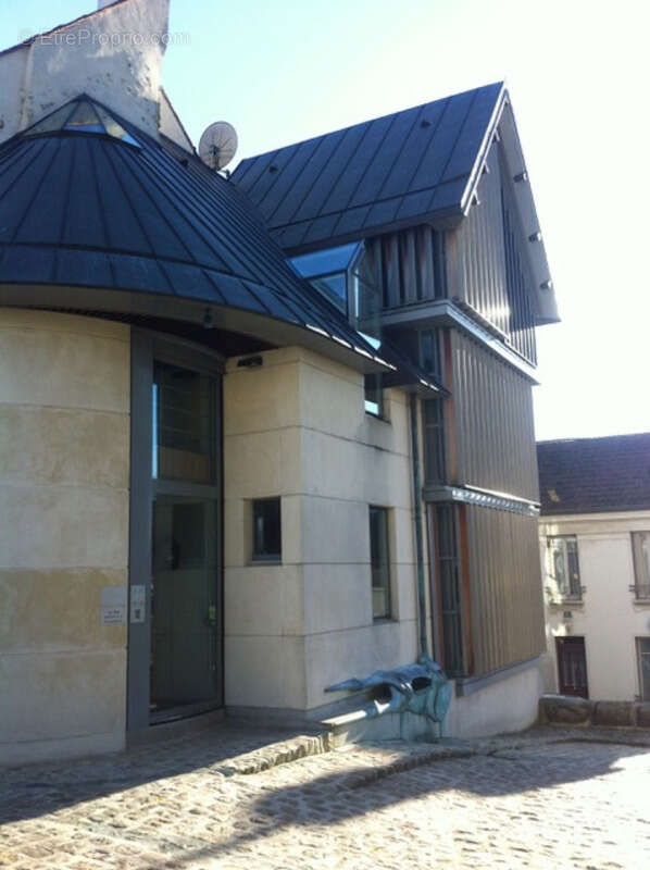CHATEAU THIERRY (02) hyper centre  à vendre Immeuble de rapport de grande qualité architecturale - photo 12