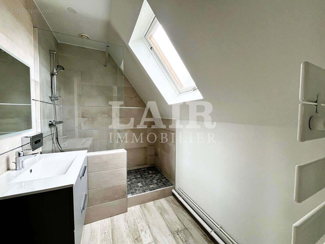 Maison de 122 m² avec jardin et garage - Réf. 15029 - photo 4