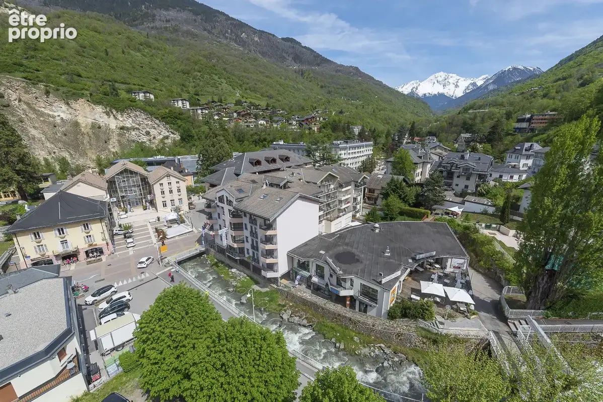 Photo Commerce à Brides-Les-Bains au prix de 362 250€