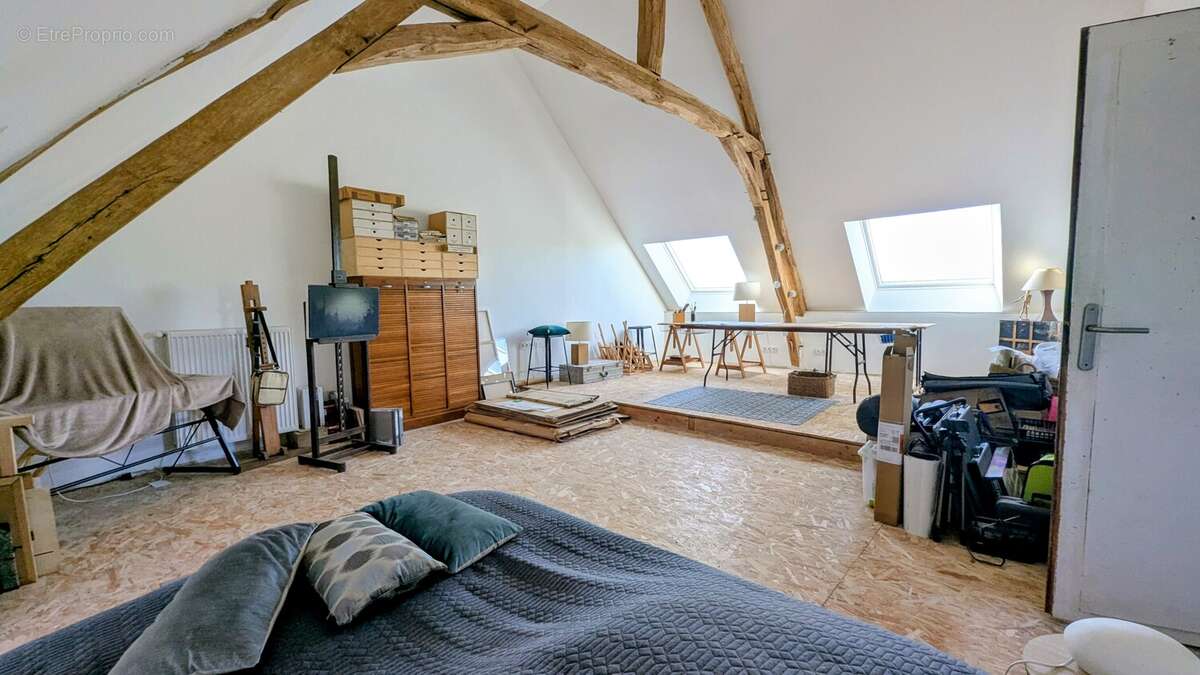 Maison à POULIGNY-NOTRE-DAME