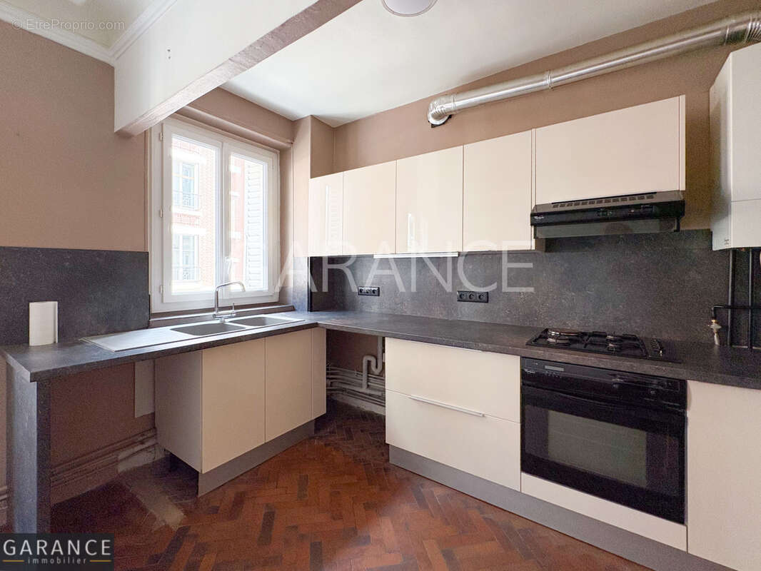 Appartement 83 m² à Paris-10e  - photo 3