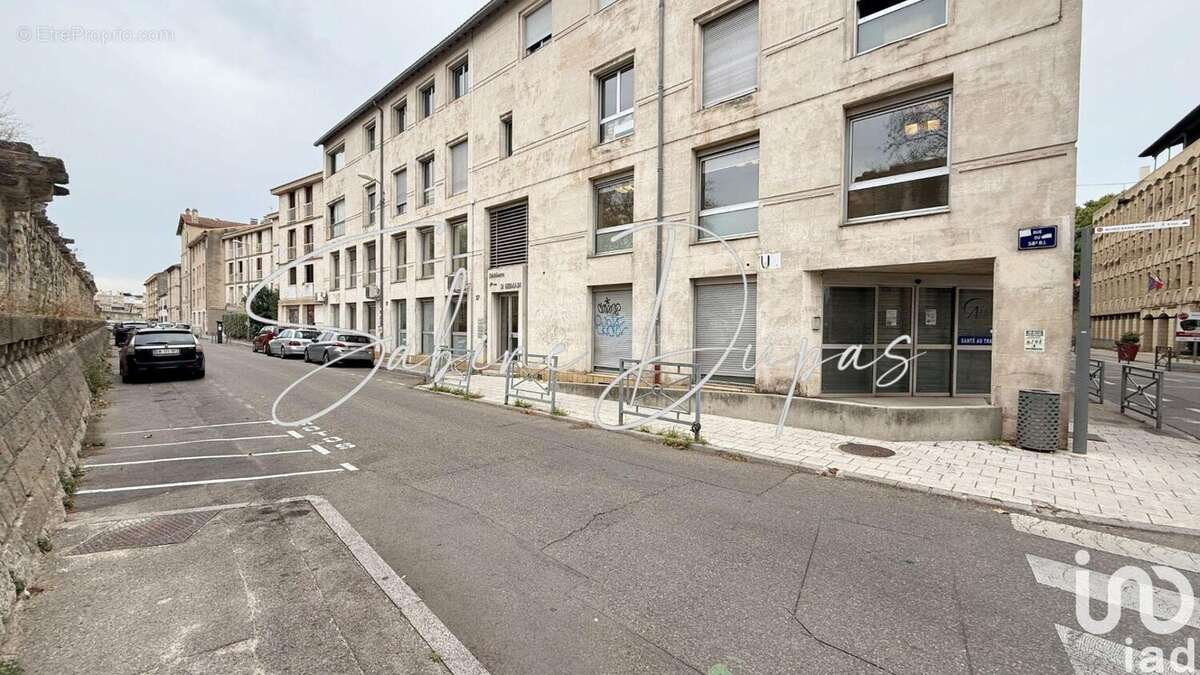 Photo 3 - Commerce à AVIGNON