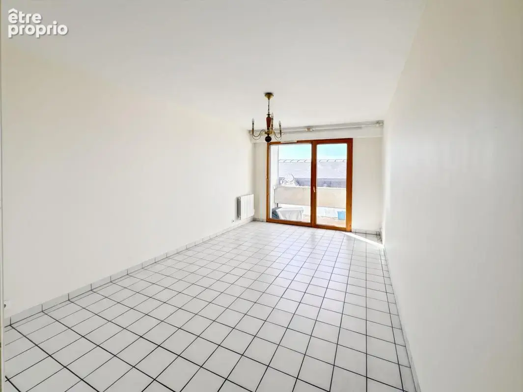 T2 de 44 m² avec deux balcons et cave – Résidence Le Palace à Périgueux - photo 3