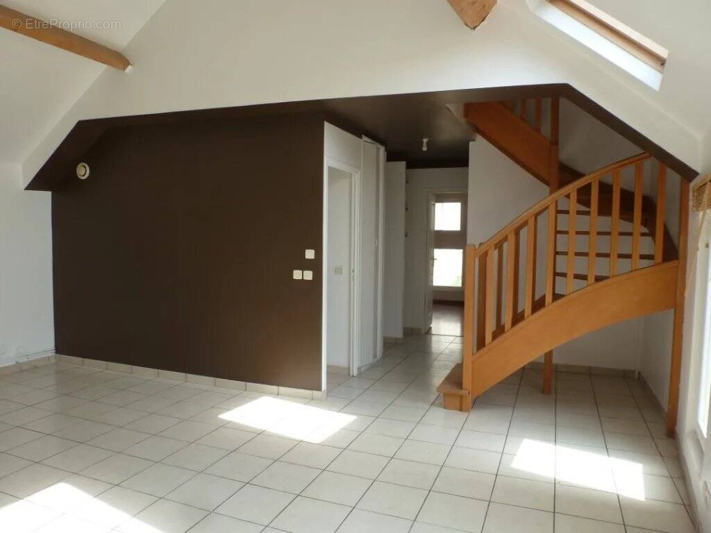 Appartement à BOISSY-L&#039;AILLERIE