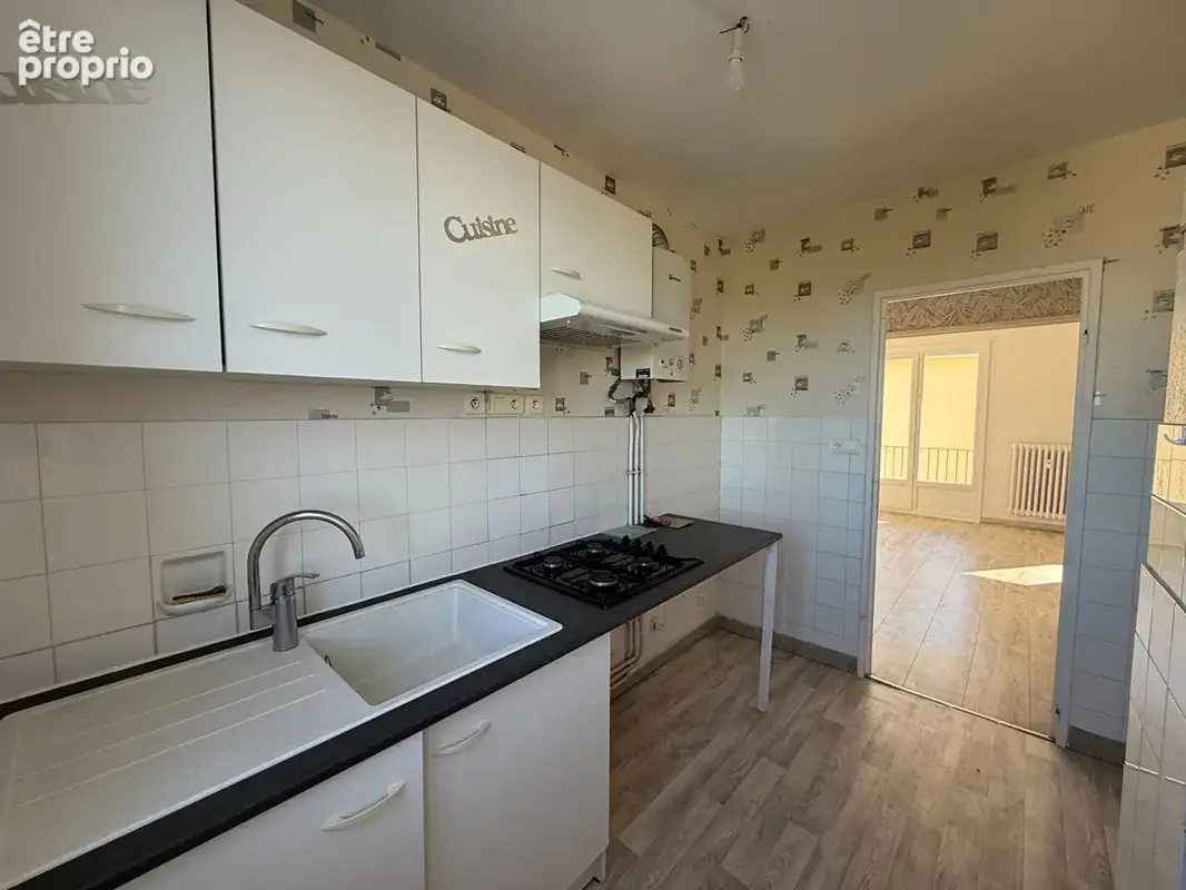 Appartement Désertines T4 72m2 avec balcon et garage - photo 4