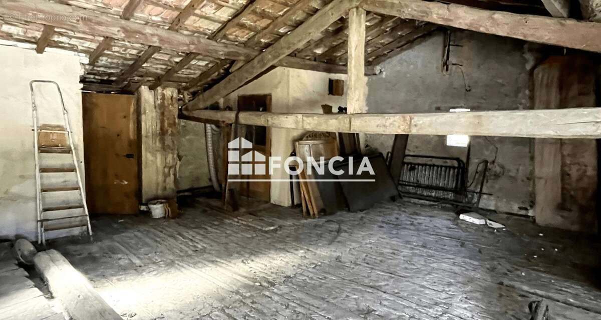 Appartement à LA JAVIE