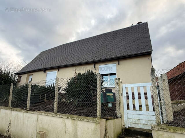 Maison à ENVERMEU