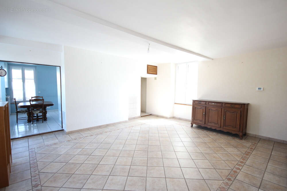 Appartement à PONT-SAINTE-MAXENCE