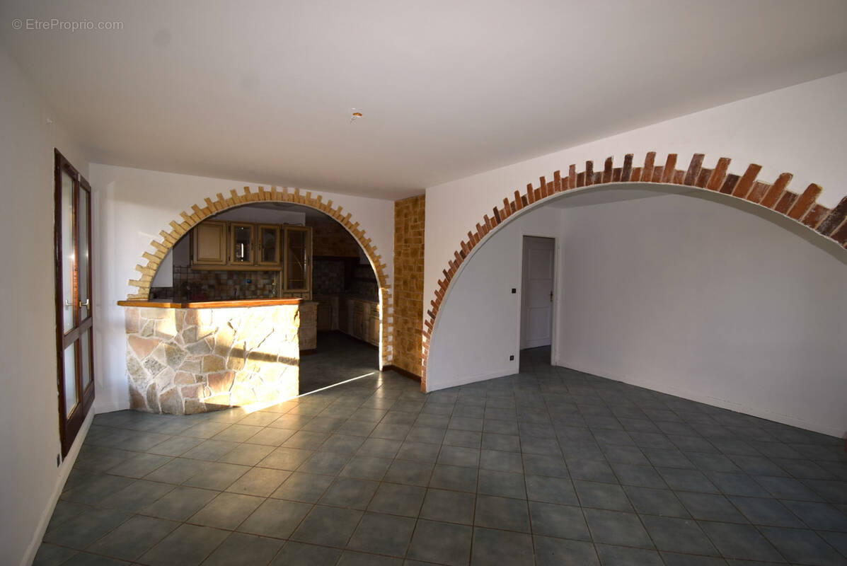 Appartement à CULOZ