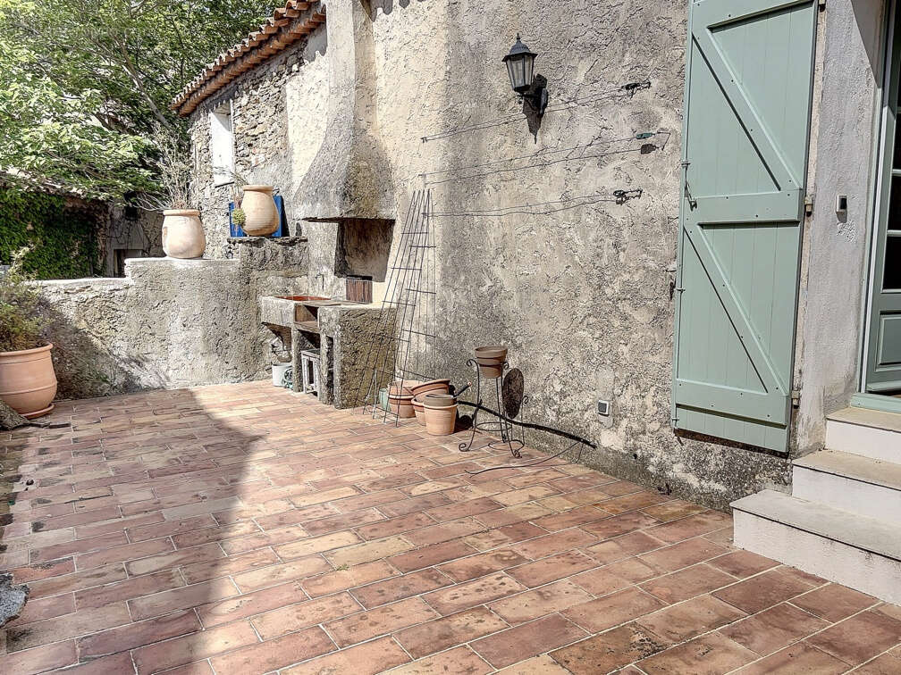 Maison à LA GARDE-FREINET