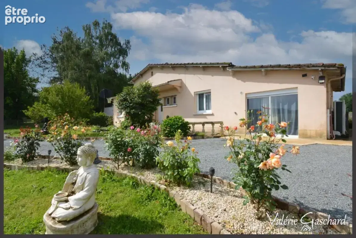 Maison de plain-pied  de 3 chambres avec jardin à Beaupouyet (Dordogne) - photo 5