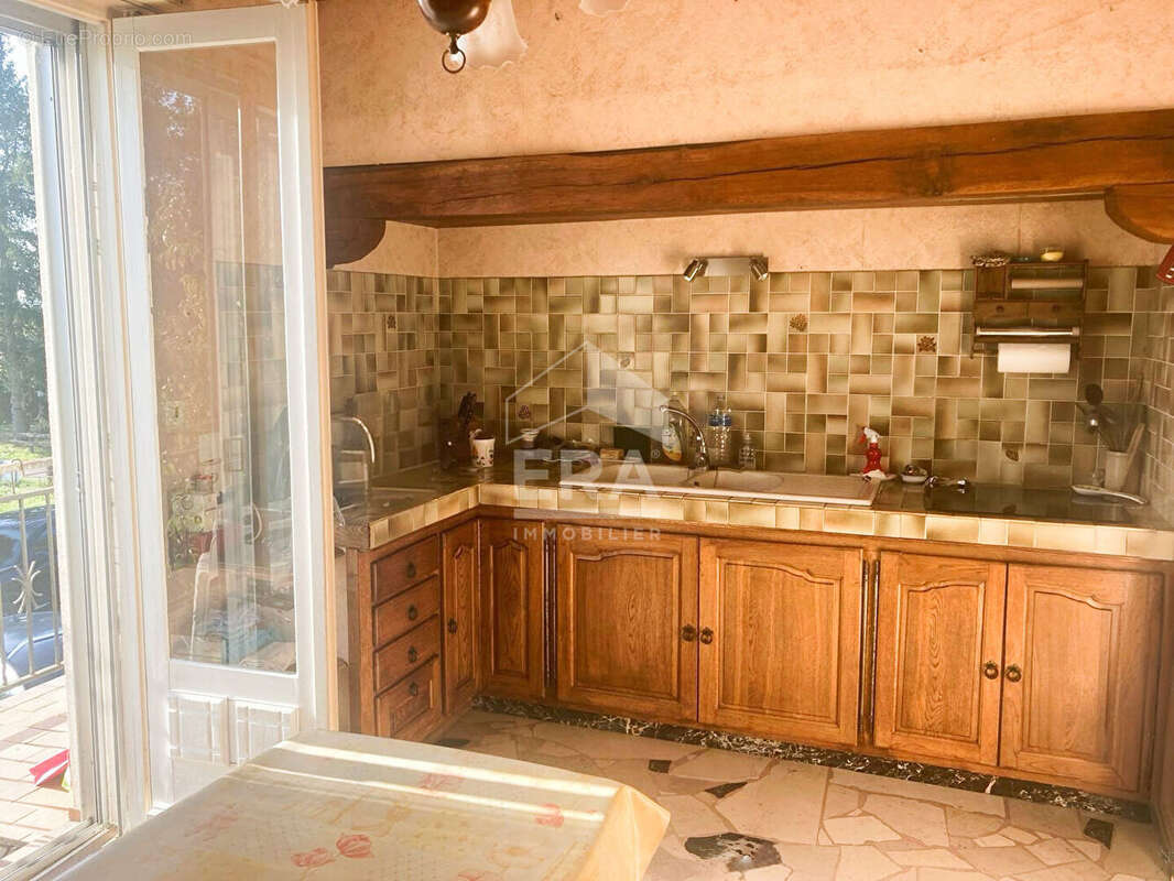 Maison à MONTBOILLON