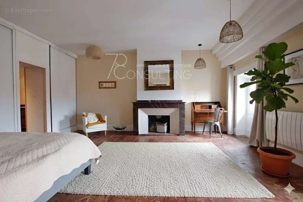 Maison à VILLEFRANCHE-DE-LAURAGAIS