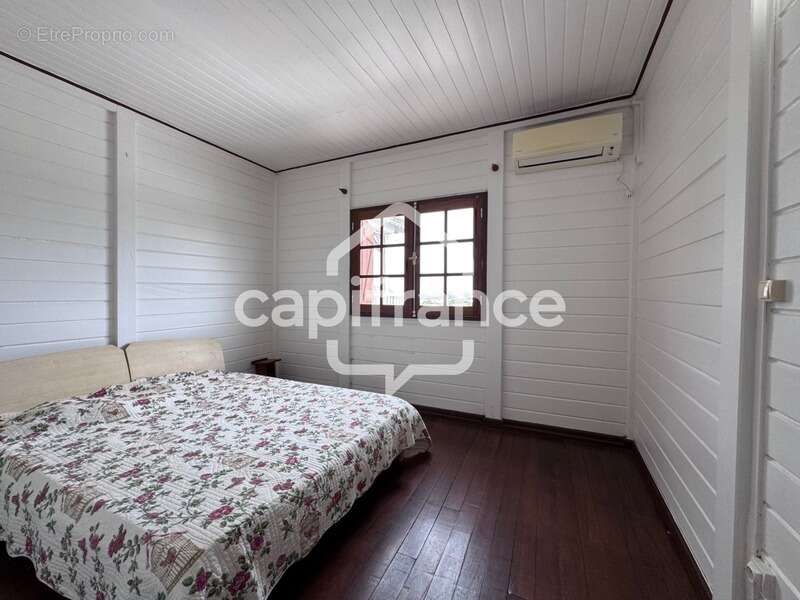 Maison à LES ABYMES