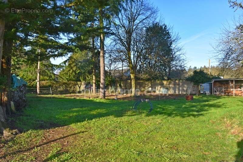 Maison à LA GACILLY