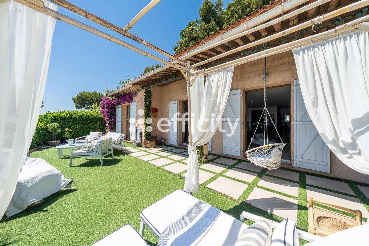 Maison 130 m² à Vallauris  - photo 16