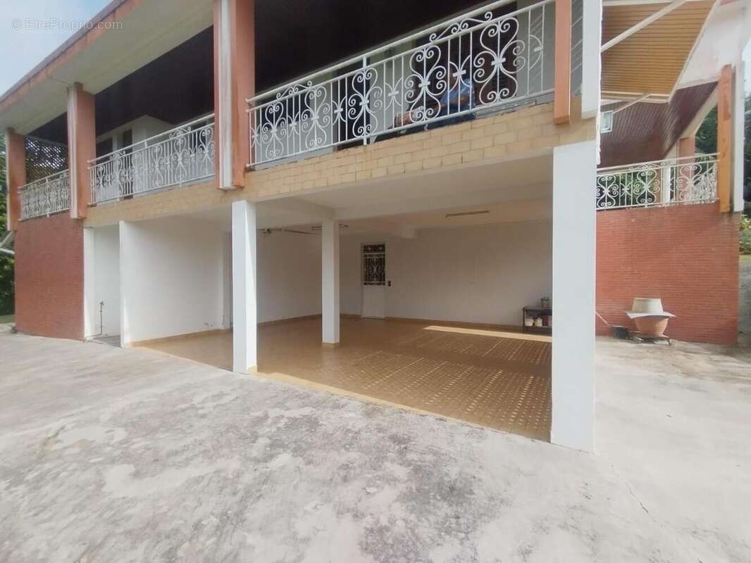 Maison 170 m² à Saint-Joseph  - photo 3