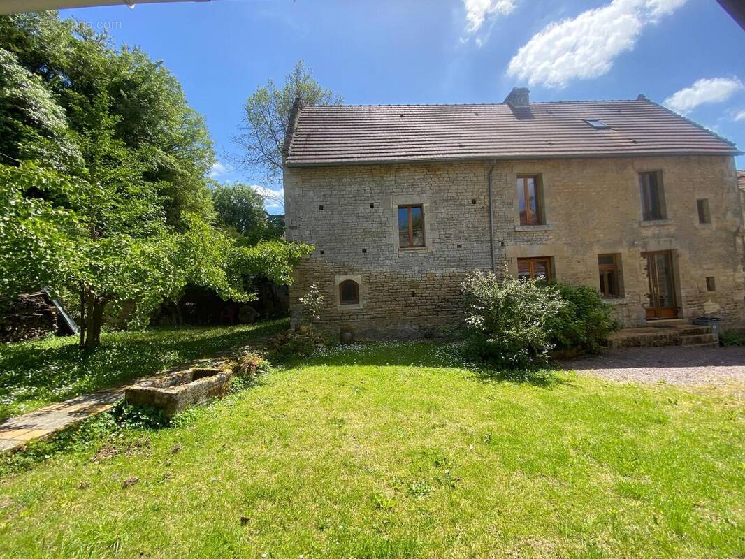 Photo 1 - Maison à COLOMBIERS-SUR-SEULLES