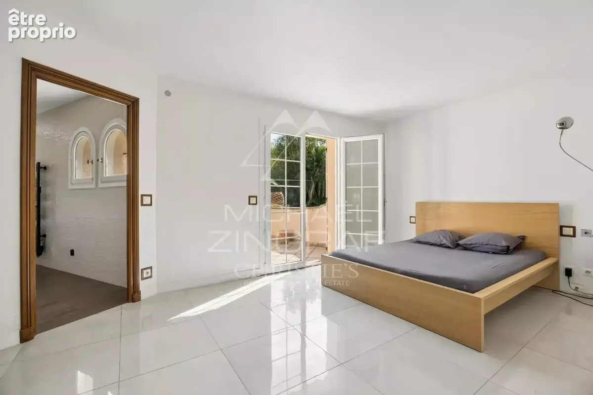 Mougins - Villa provençale sur plus d’un demi-hectare - photo 6