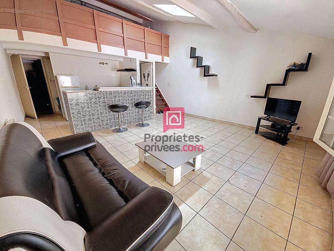 Appartement à LE MUY
