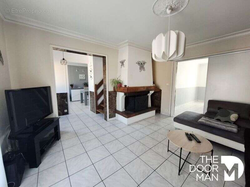 Maison à SAINT-SEBASTIEN-SUR-LOIRE