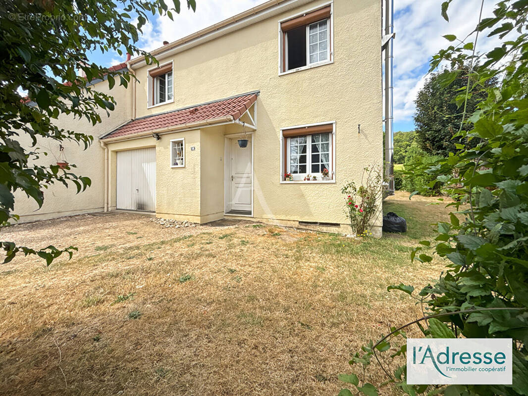 Maison à PERRIERS-SUR-ANDELLE