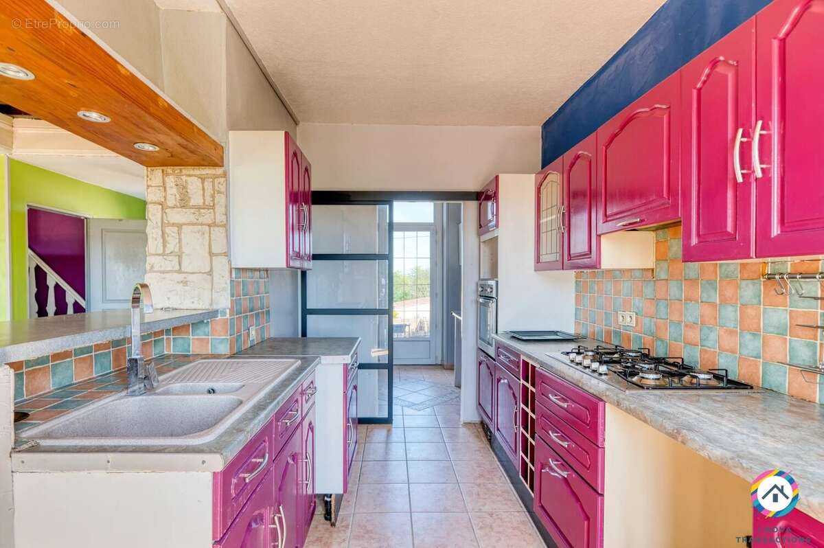 Maison à LA CHAPELLE-DE-GUINCHAY