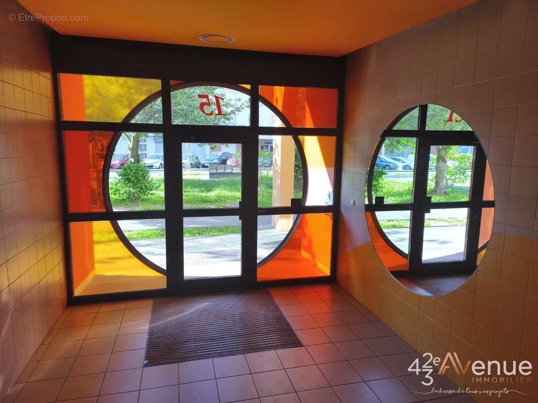 Appartement 83 m² à Saint-Etienne  - photo 2
