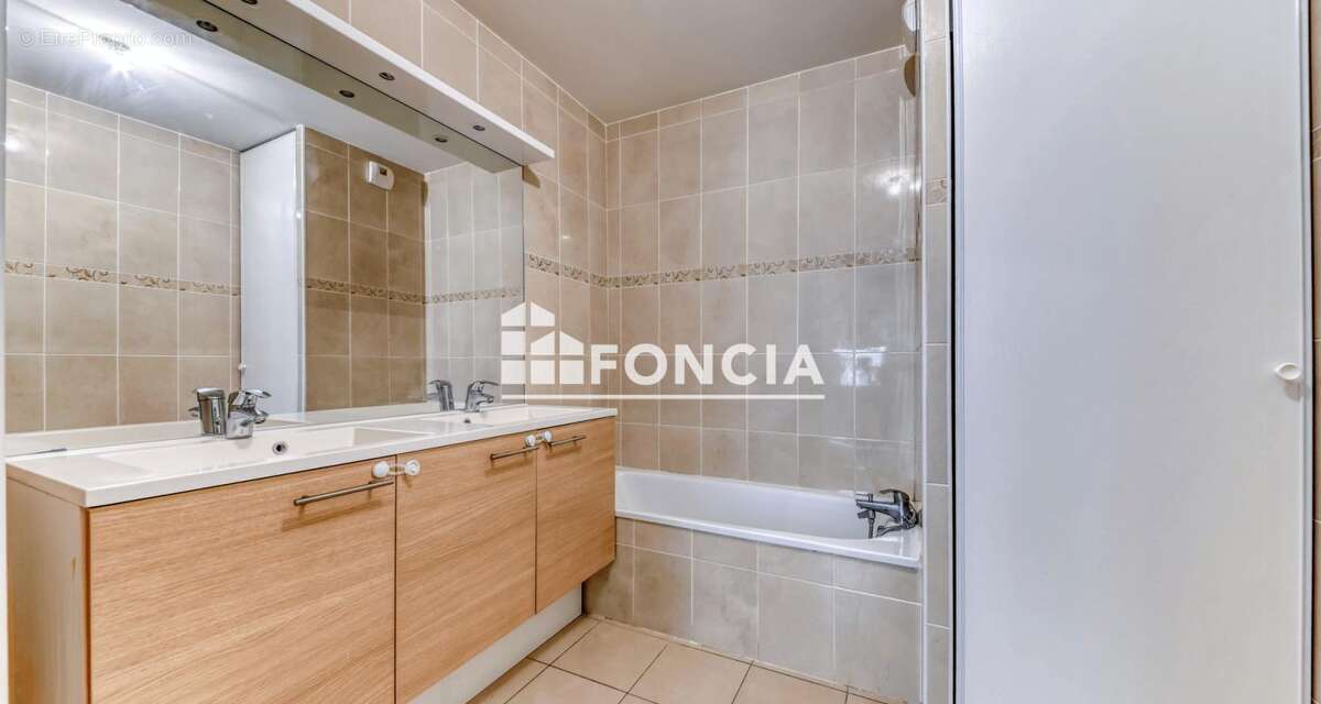 Appartement à VILLEURBANNE