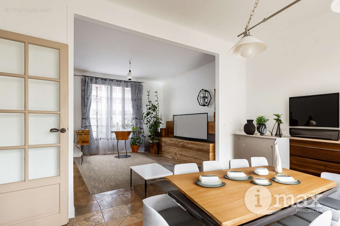 Maison à ASNIERES-SUR-SEINE