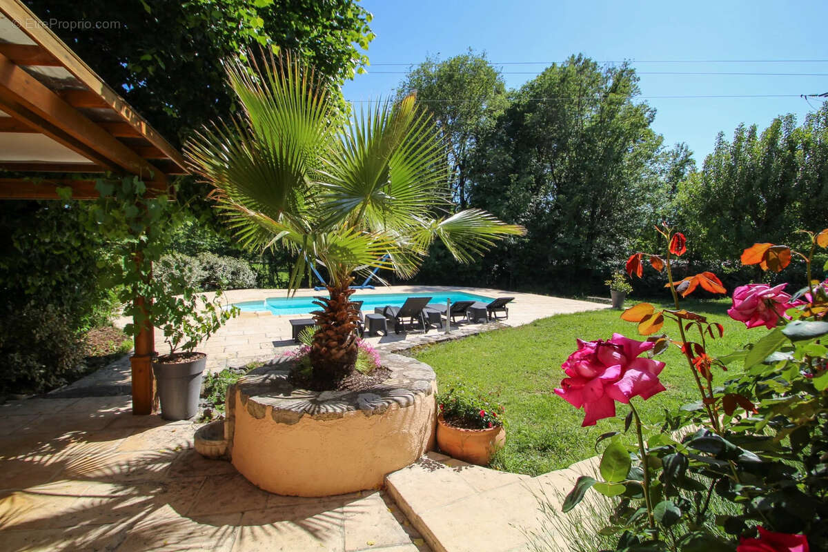Maison à CALLIAN