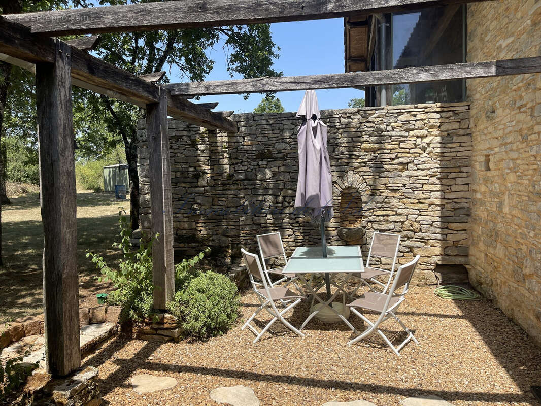 Maison à BROUCHAUD