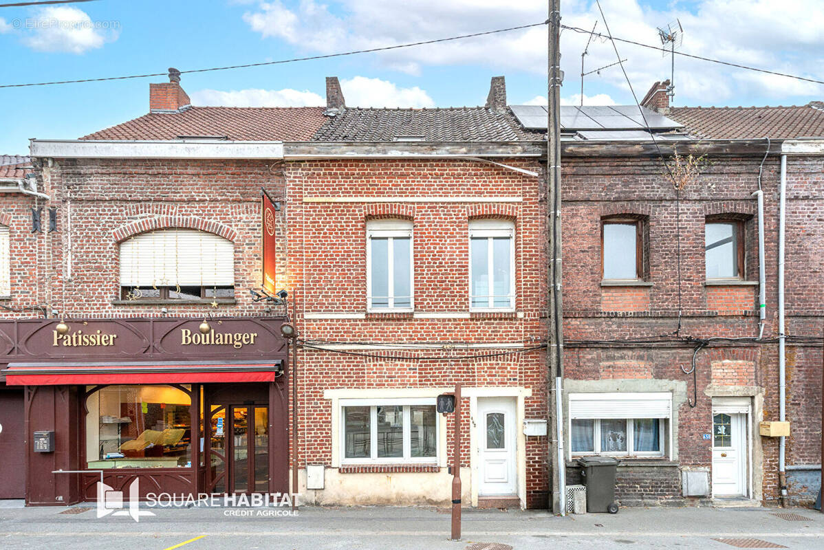 Maison à SAINT-AMAND-LES-EAUX