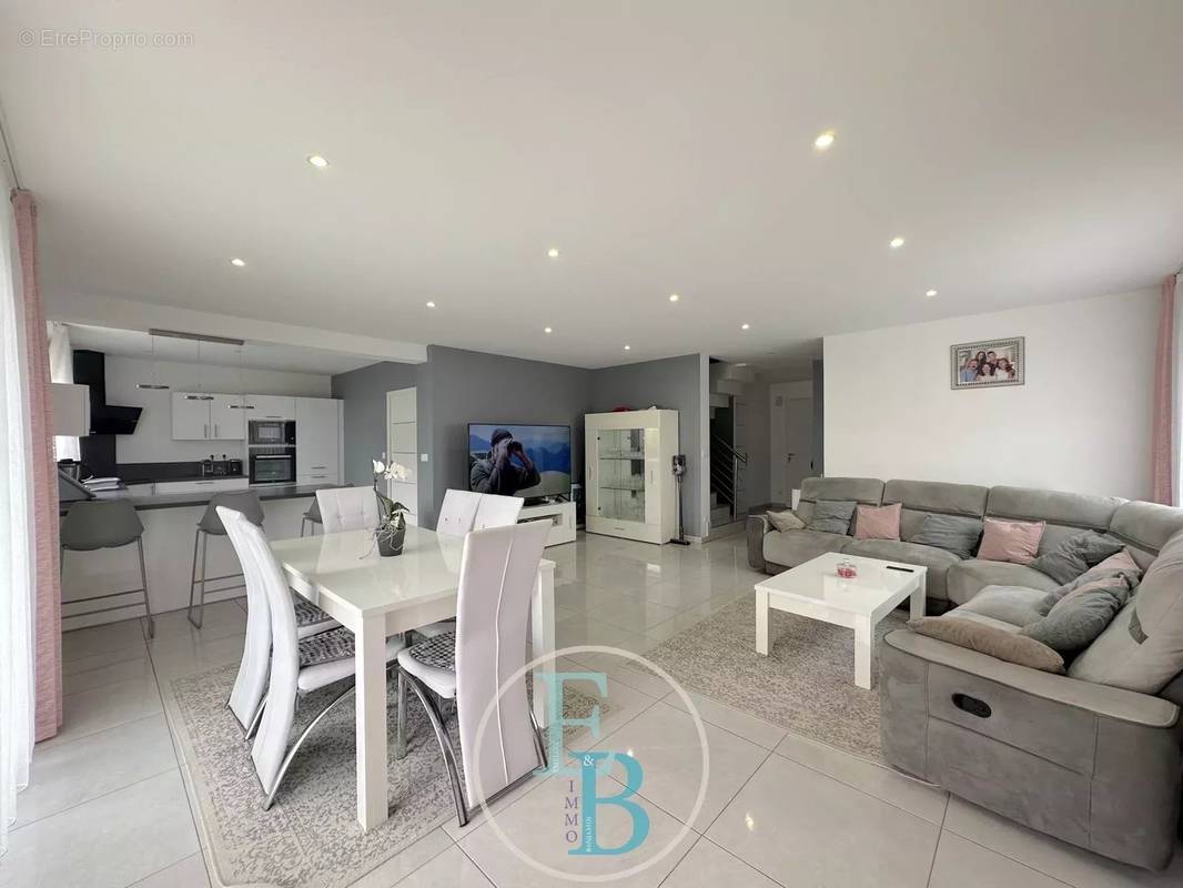 Maison à BLAINVILLE-SUR-ORNE