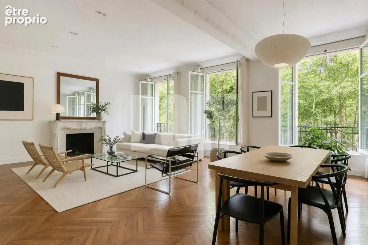 Appartement à PARIS-16E