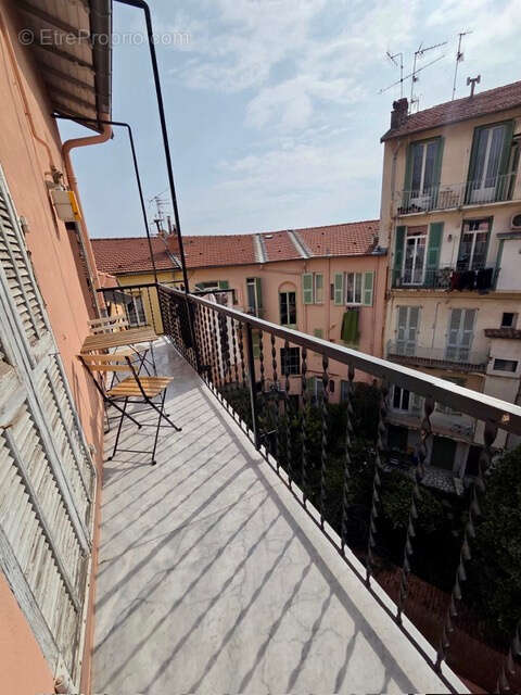 Appartement à MENTON