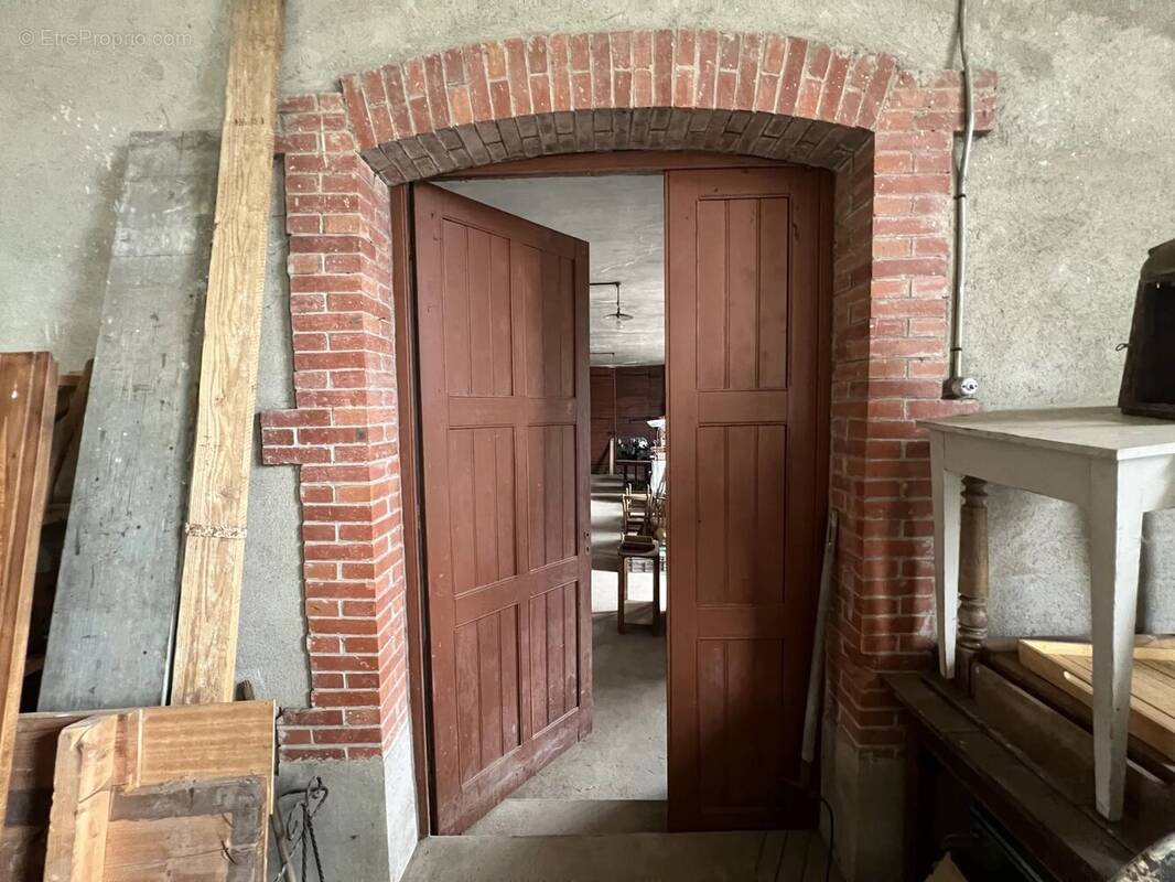 Commerce à GRANDRIS