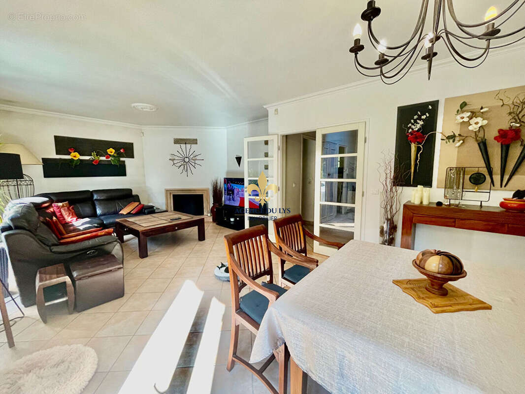 Maison à ORRY-LA-VILLE