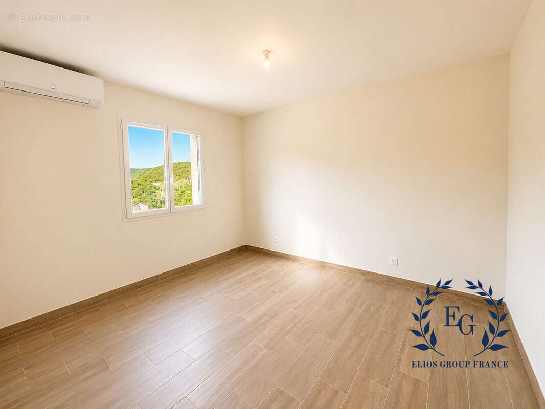 Maison 90 m² à Vins-Sur-Caramy  - photo 8