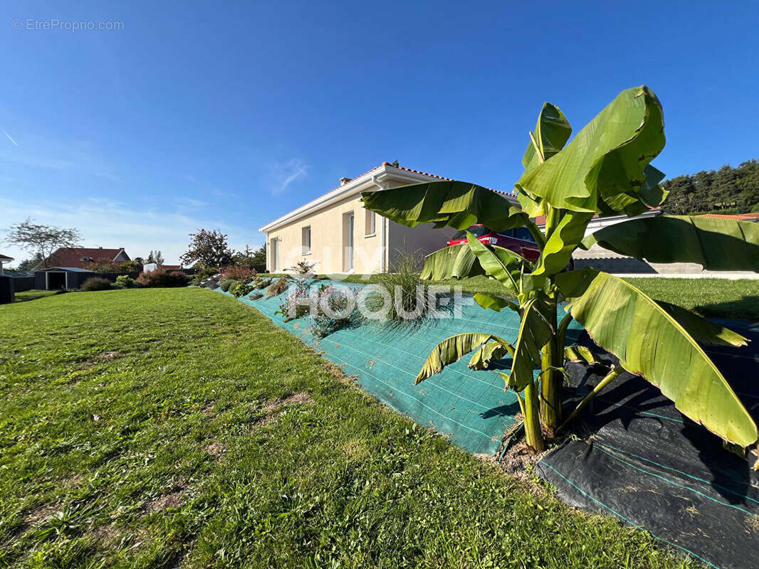 Maison à ROZIER-EN-DONZY