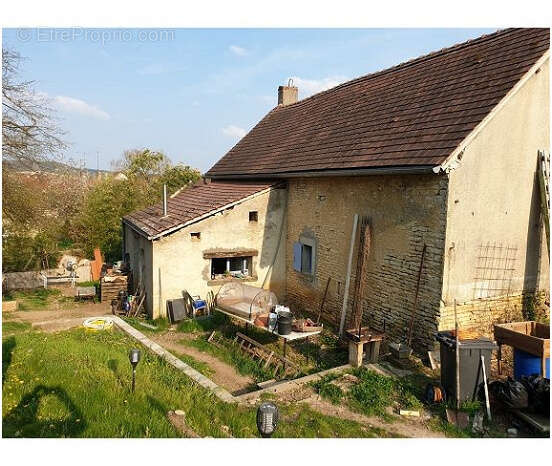 Maison à BILLY-SUR-OISY