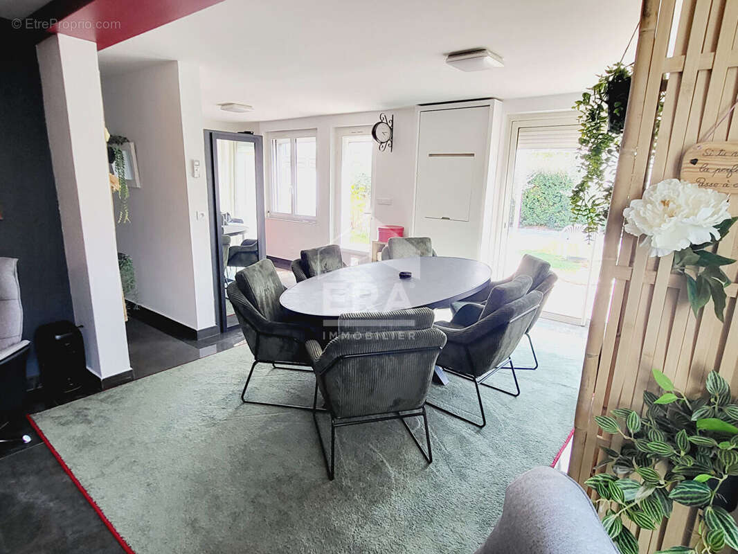 Maison à CHATEAU-ARNOUX-SAINT-AUBAN